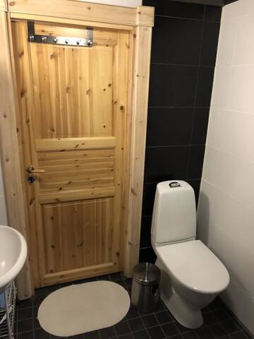 Фото номера Шале с 3 спальнями Кемпинги Kenttäniemi Cottages г. Сонка 6