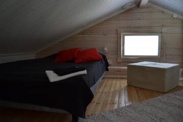 Фото номера Шале с 3 спальнями Кемпинги Kenttäniemi Cottages г. Сонка 24