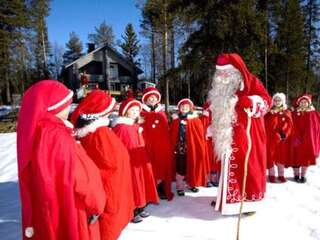 Фото Дома для отпуска Holiday Home Joulupukin mökki г. Сонка